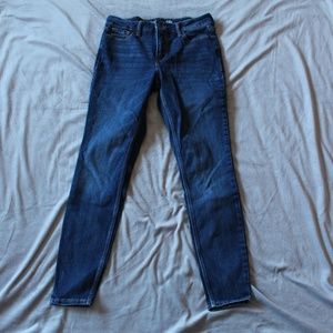 Old Navy High Rise Rockstar Super Skinny Jeans